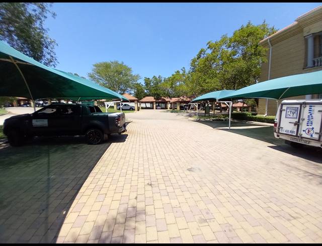 231M² OFFICE TO LET IN BRYANSTON